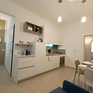  Apartamento Firsthouse - Nel Centro Storico Con Parcheggio Gratuito